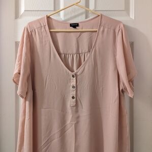 Torrid Size 2 Pale Pink Blouse